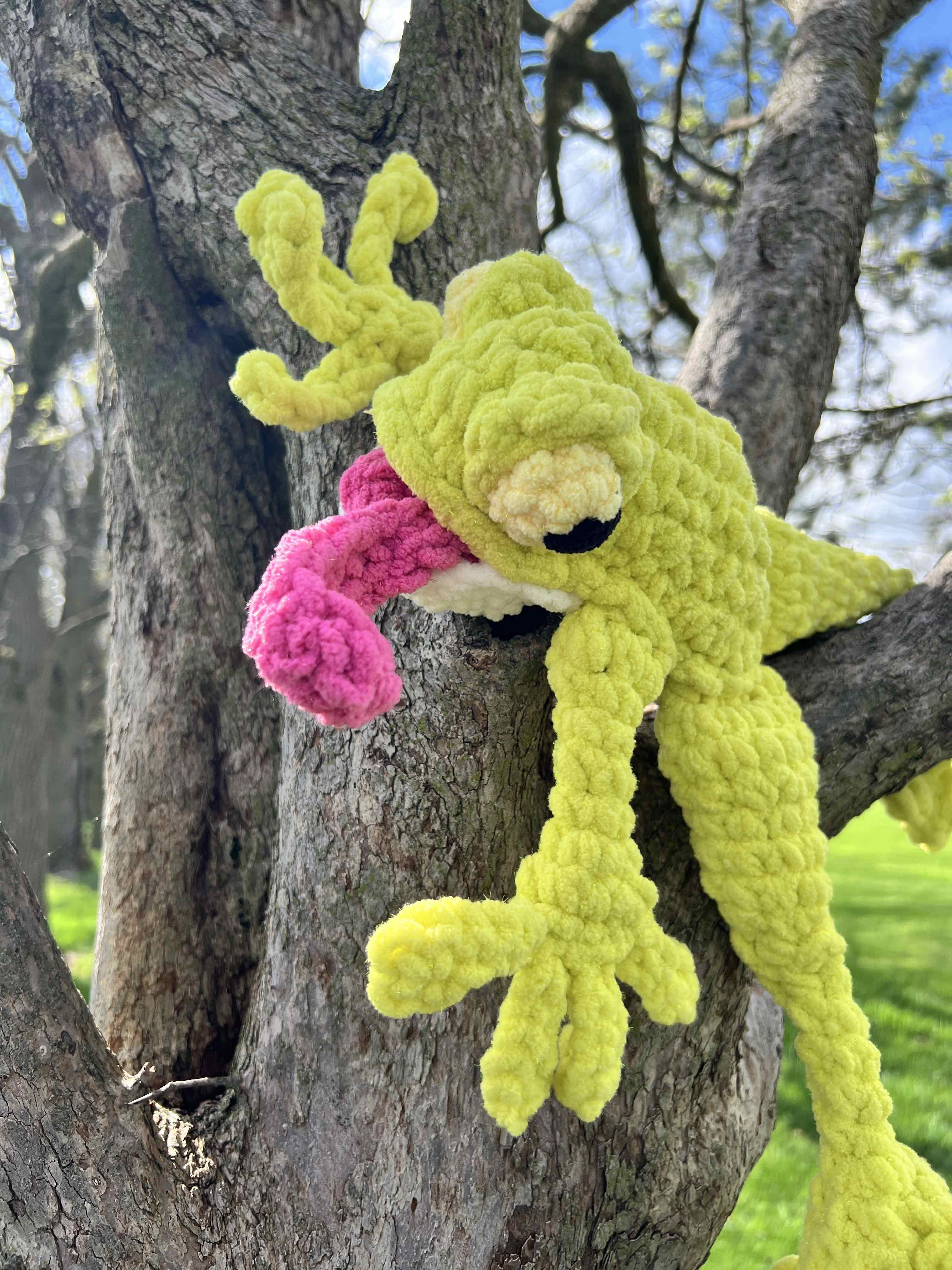 Leap the Tree Frog Crochet Plush Pattern