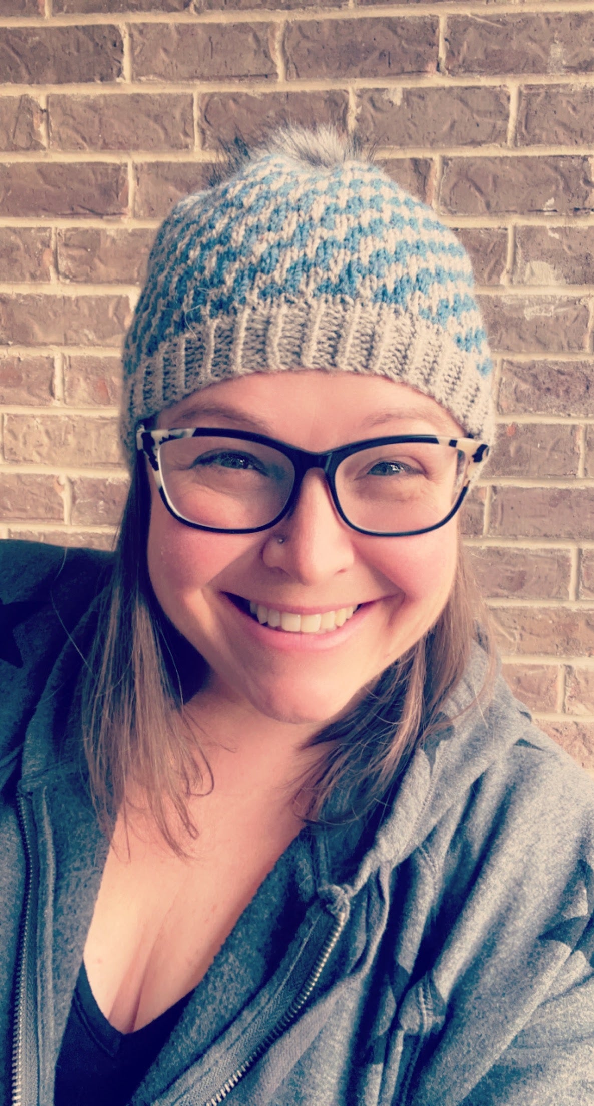 Dynamic Wave Mosaic Knit Hat Pattern