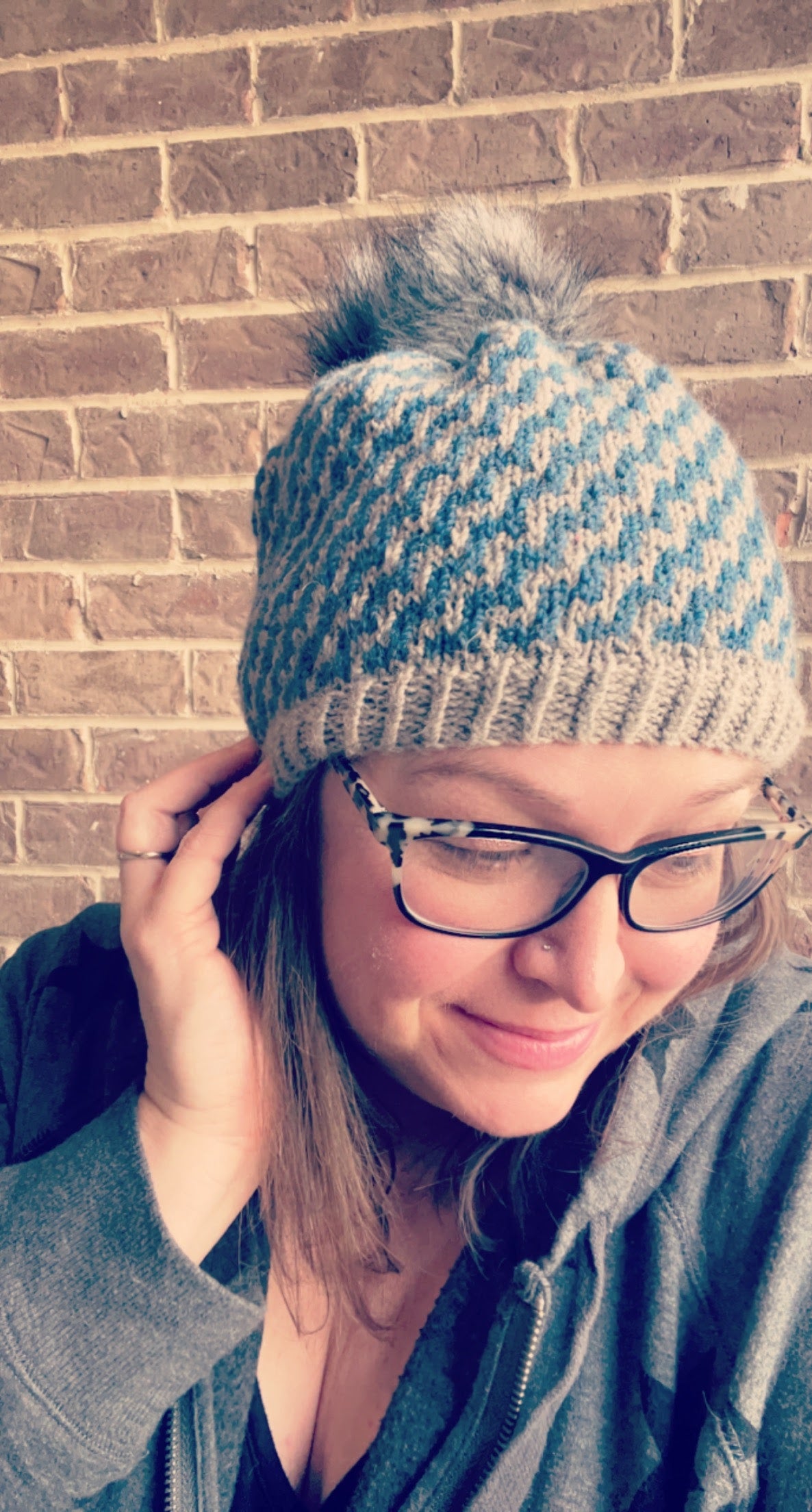 Dynamic Wave Mosaic Knit Hat Pattern
