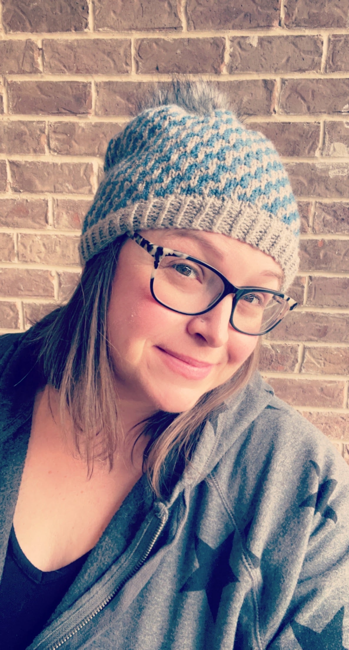 Dynamic Wave Mosaic Knit Hat Pattern