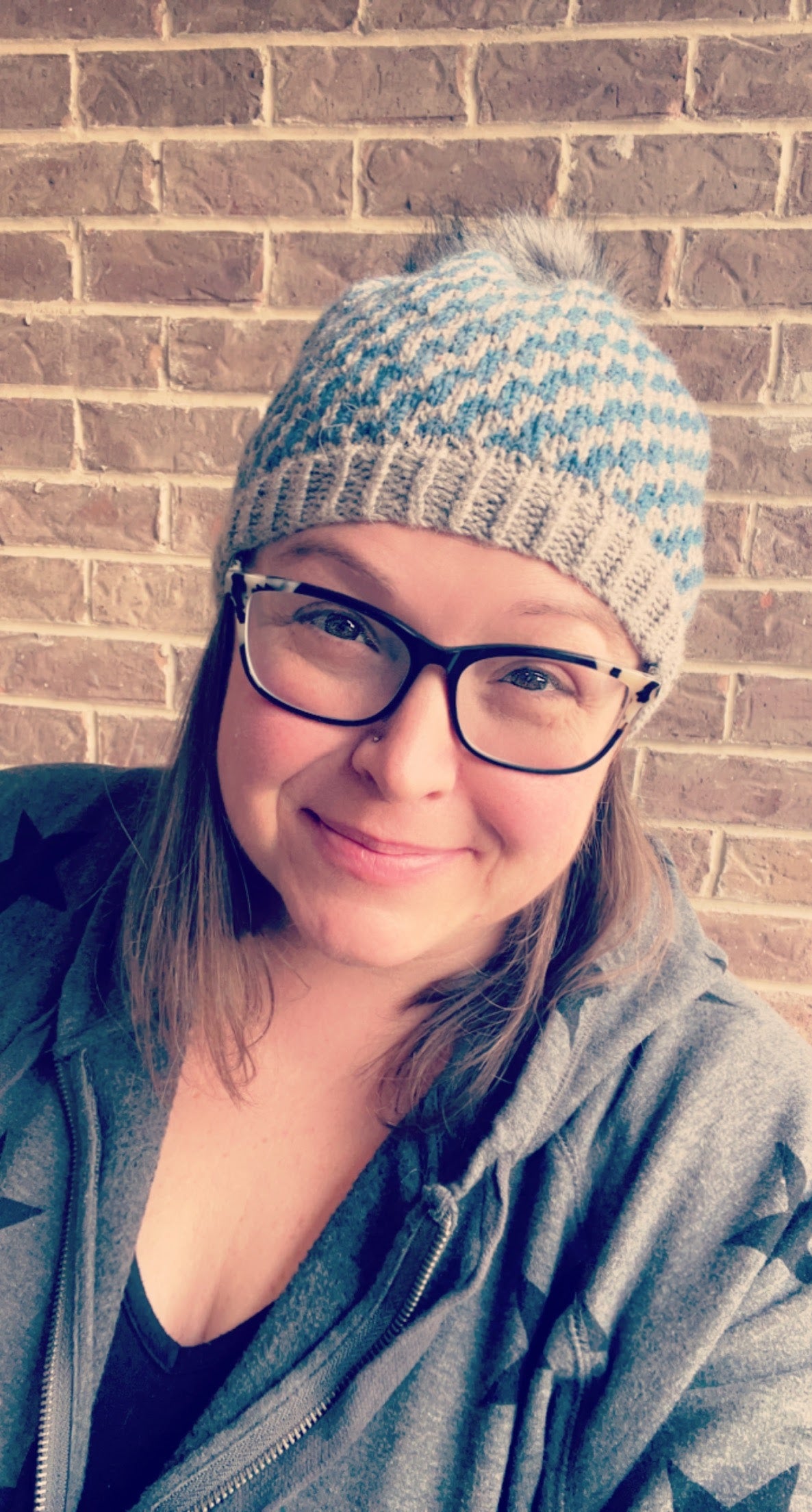 Dynamic Wave Mosaic Knit Hat Pattern