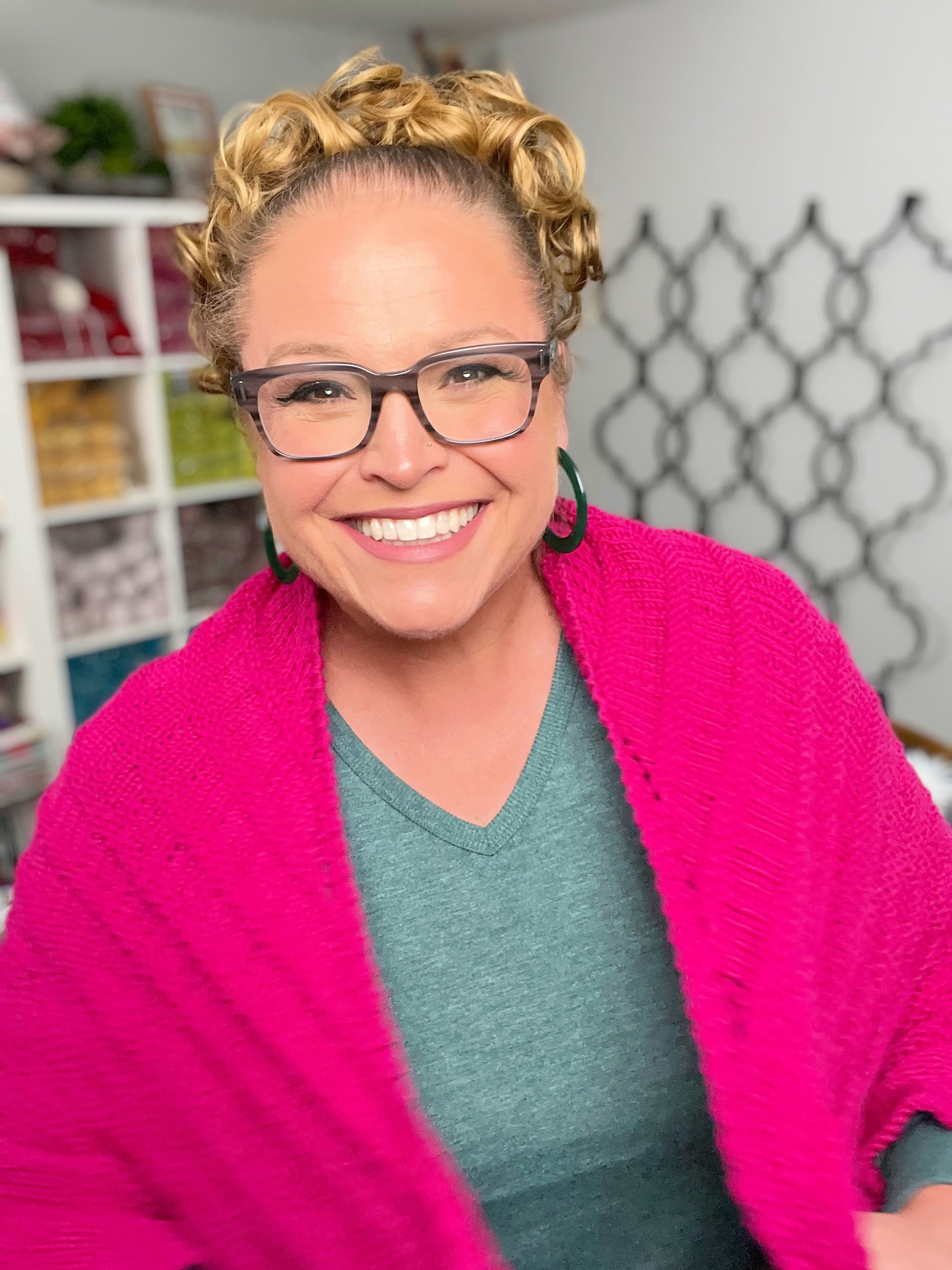 Flirt Alert Knit Shawl Pattern (PDF) – Textured Top-Down Triangle Shawl with Bell Edging