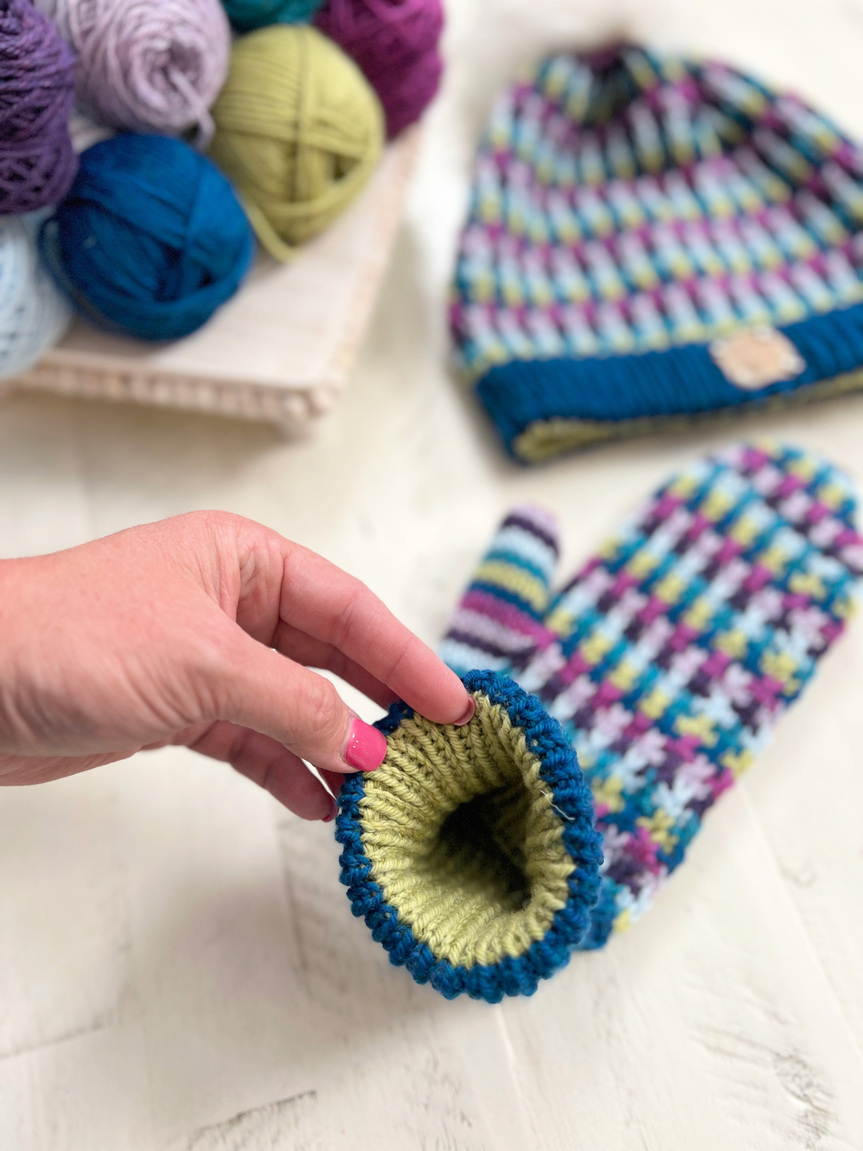 Pixel Pop Knit Mitten Pattern