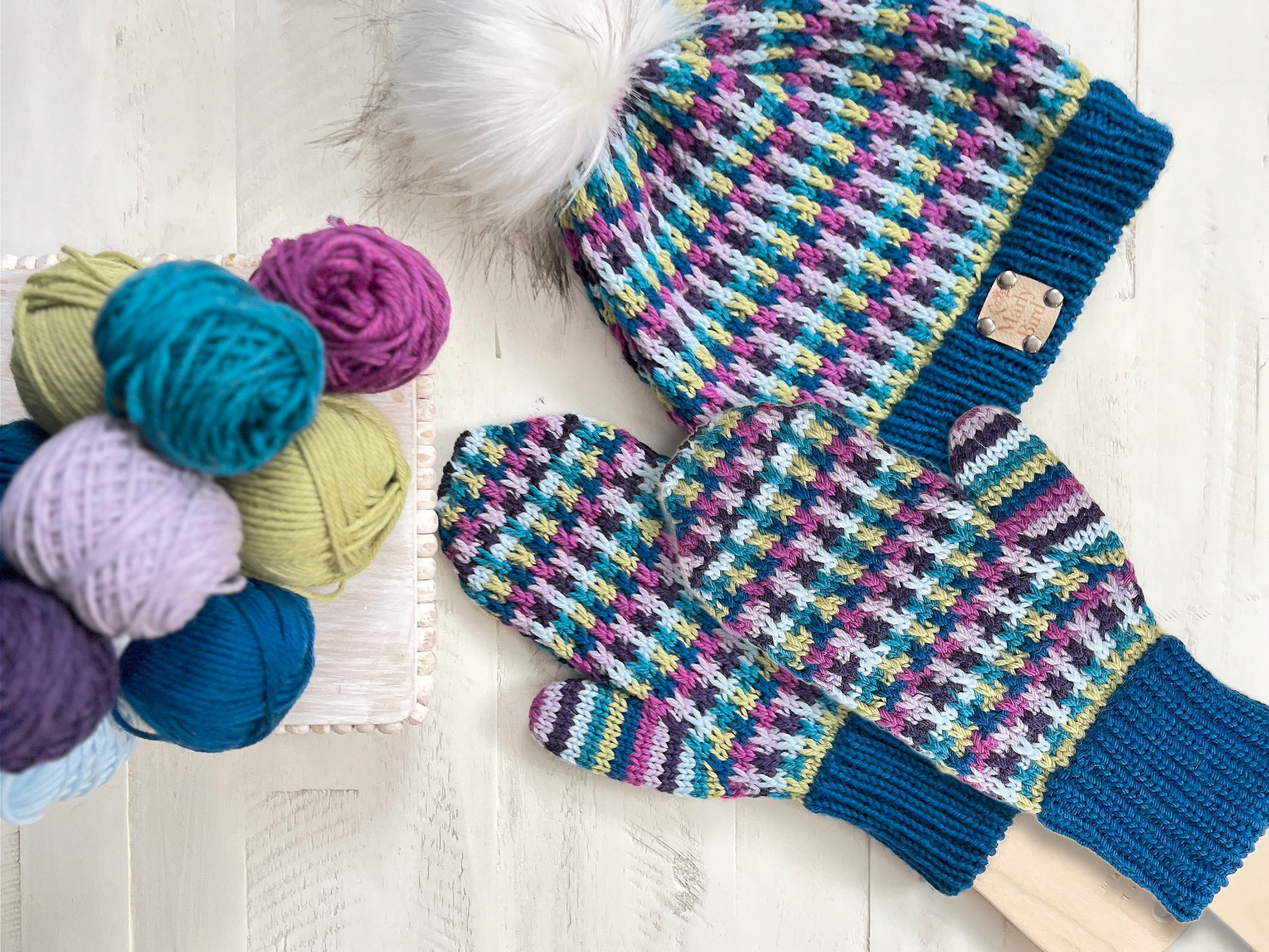 Pixel Pop Knit Mitten Pattern