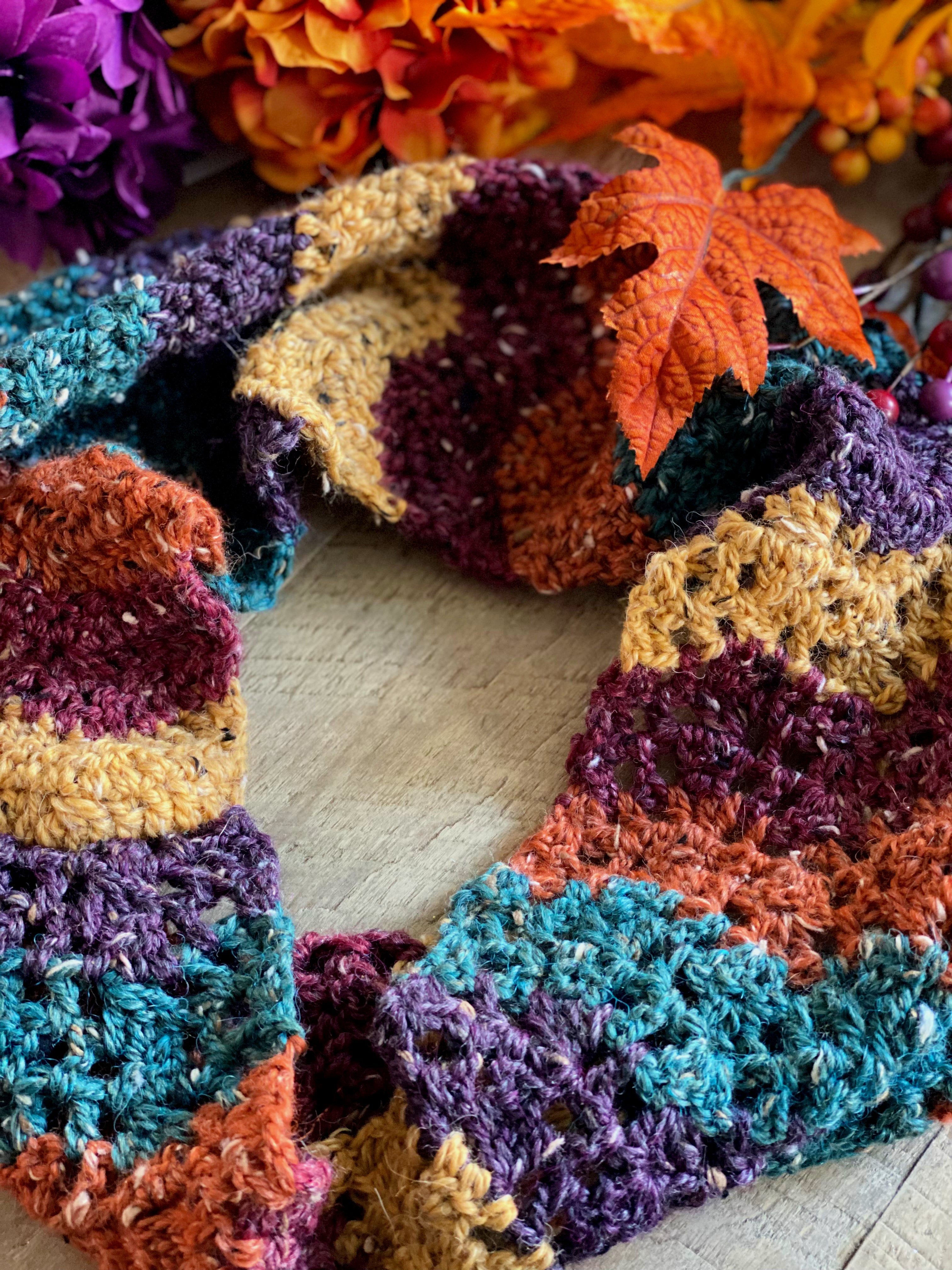 City Tweed Chevron Crochet Cowl Pattern