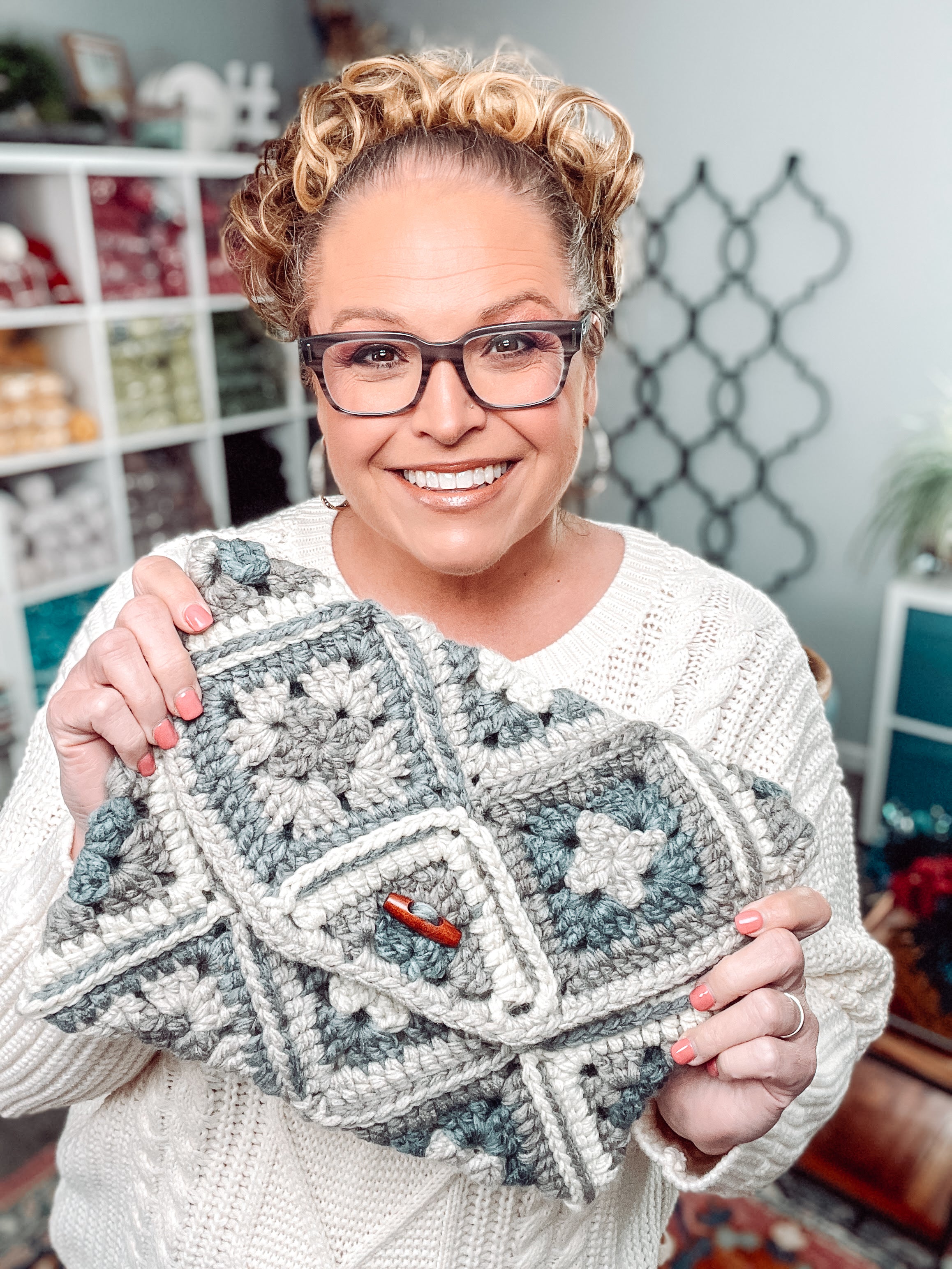 Pattern On Pattern Story Cover Story Crochet Cozy Pattern | One Ball Granny Square Crochet ...